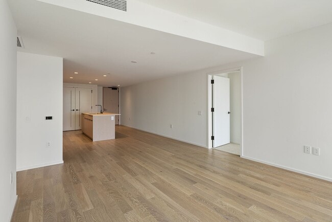 Building Photo - Modern island living at Park Ward Village #1711