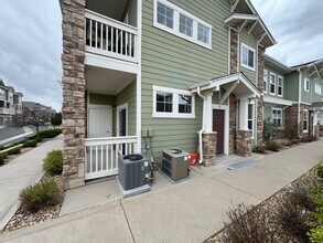 Building Photo - 9551 Pearl Cir
