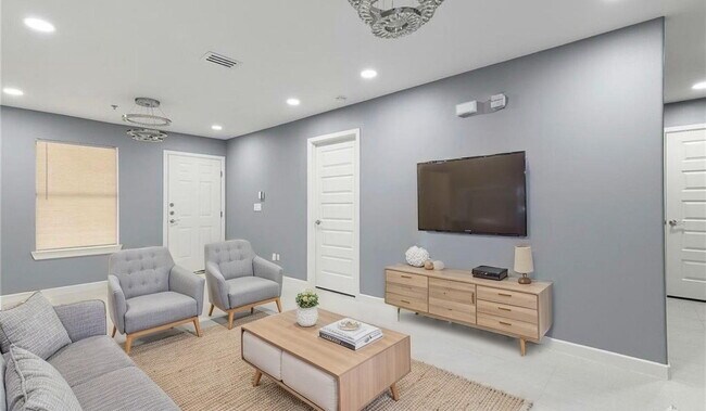 Foto del edificio - 1421 W Harrison Ave