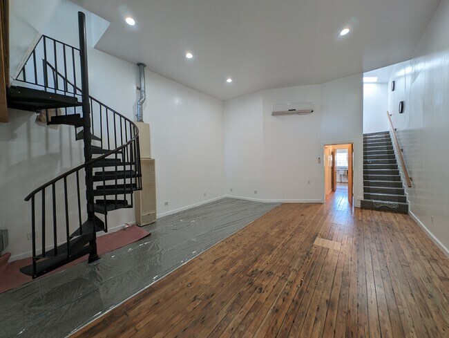 Building Photo - 5407 Bancroft Ave