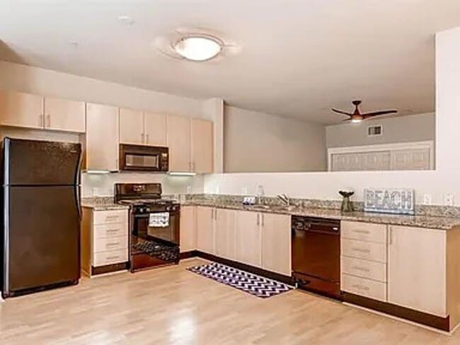 Building Photo - Downtown San Diego Urban Oasis – Available...