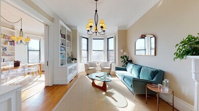 Building Photo - 295-297-297 Beacon St
