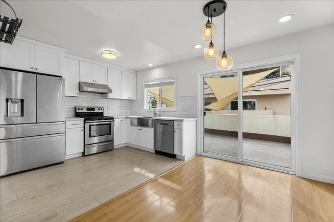 Building Photo - 116 Buccaneer St