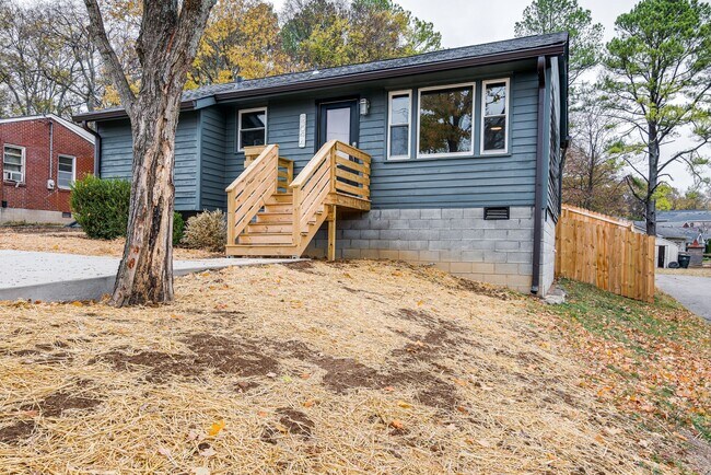 Building Photo - 3304 Curtis St