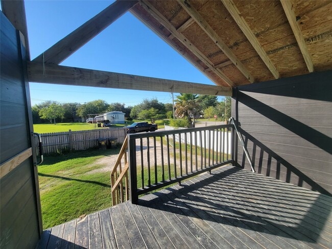 Building Photo - 715 11th St