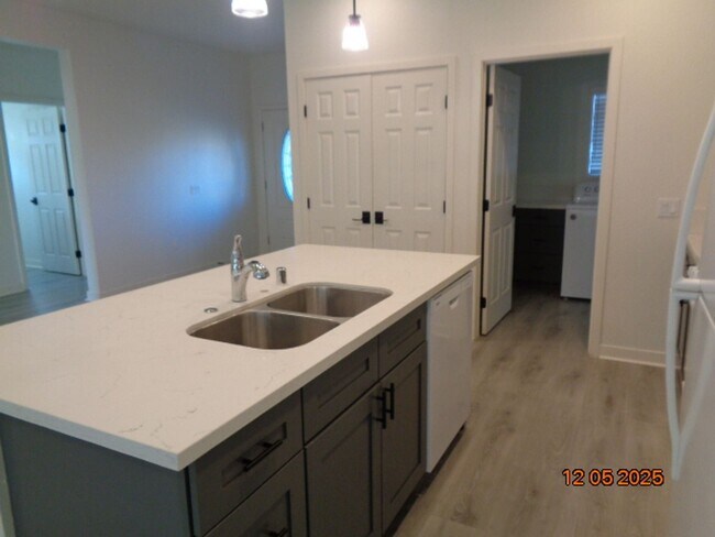 Foto del edificio - Built in 2024 Executive Home in West Lancaster