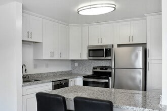 Building Photo - 55 Marinero Cir
