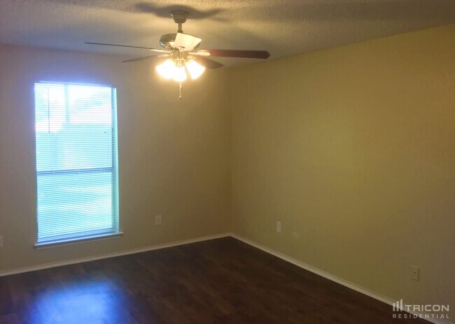 Foto del edificio - 6219 Autumn Springs Ct