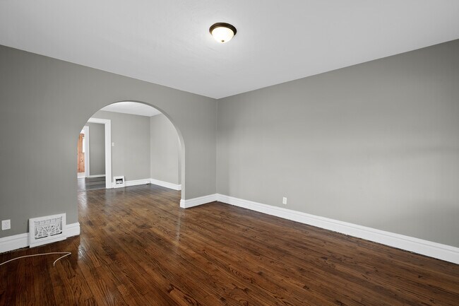Building Photo - 2528 Lehigh Ln
