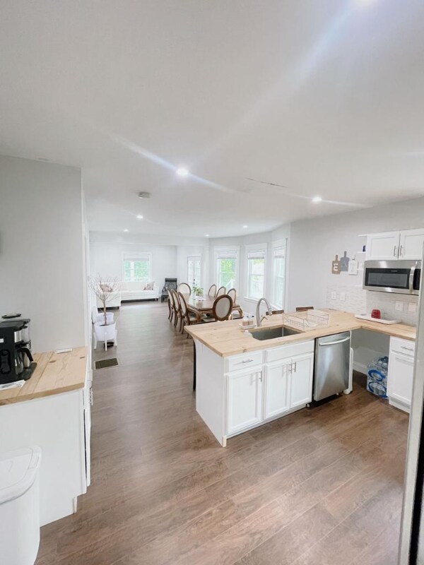 Primary Photo - 15 Forestdale Rd