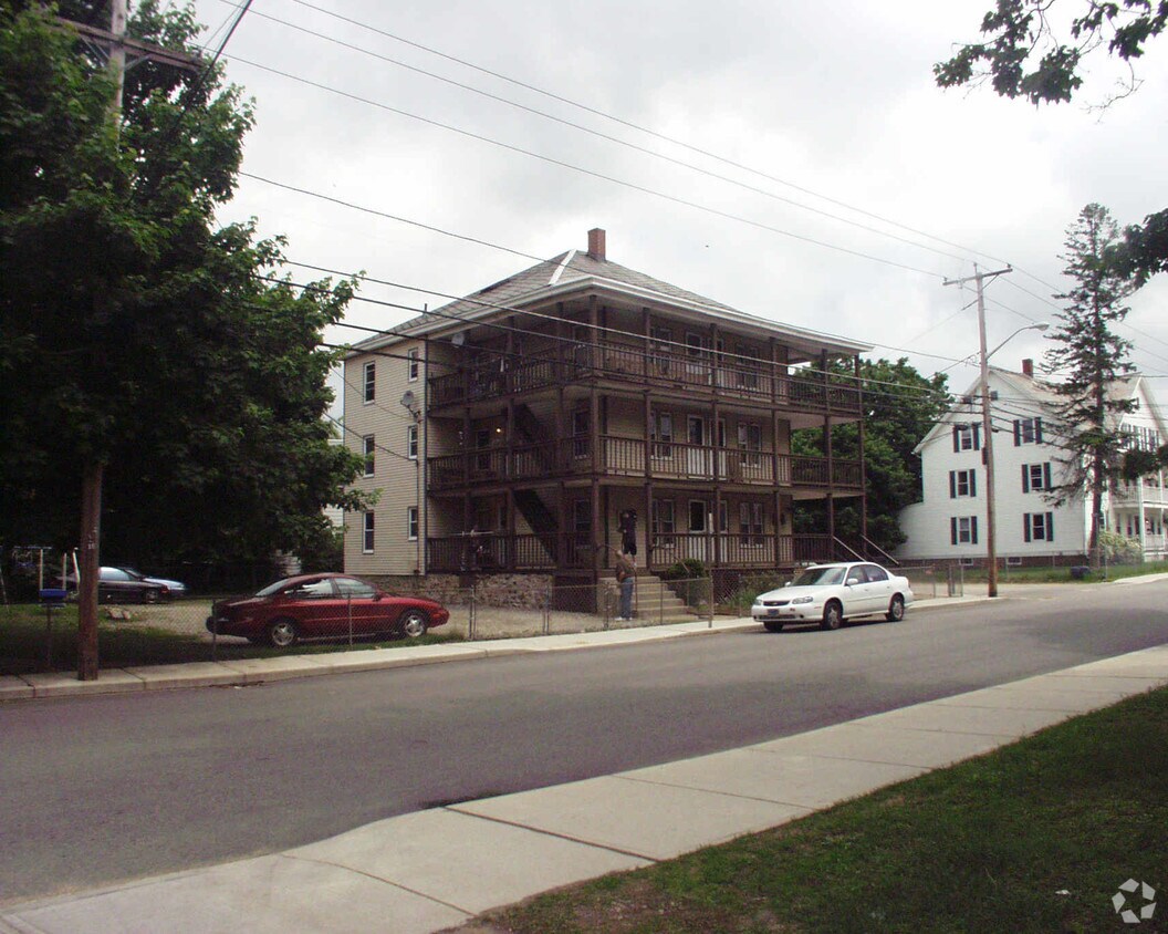 121 Charlton St, Southbridge, MA 01550 Apartments in Southbridge, MA