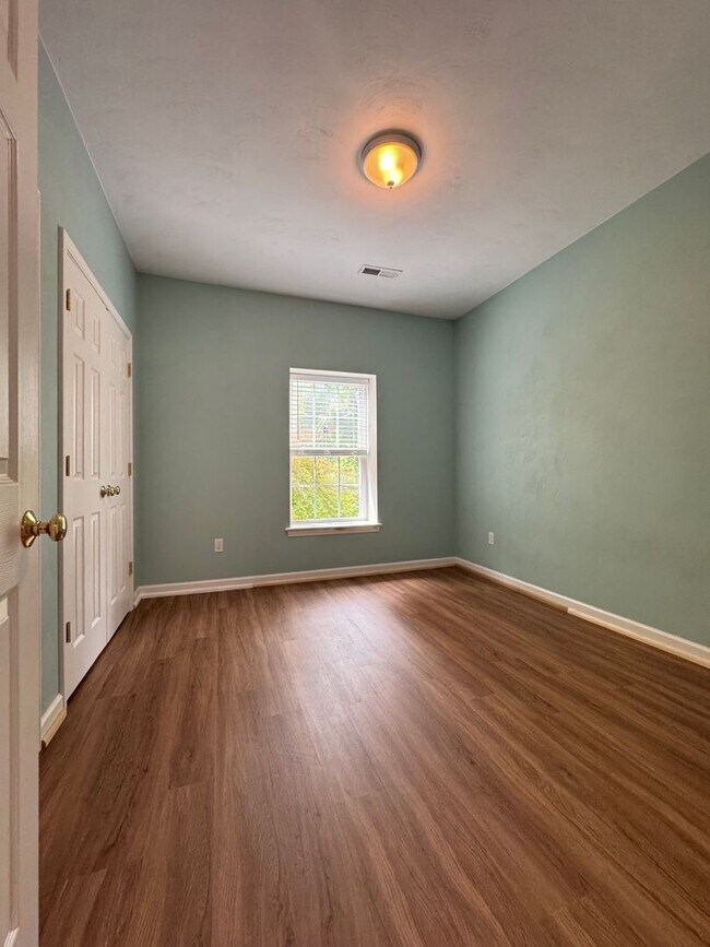 Foto del edificio - Updated and Spacious 3BR 2Bath House for rent
