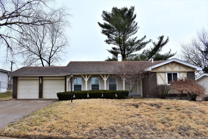 Foto principal - Gorgeous 3 bed, 2 bath Ranch