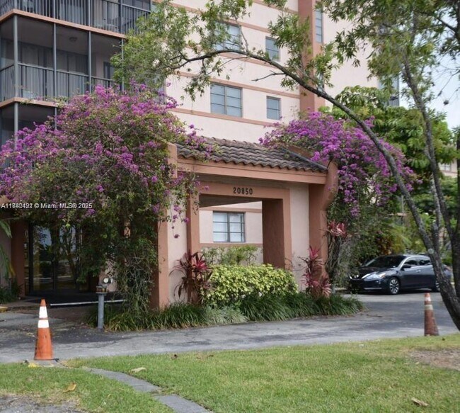 Building Photo - 20850 San Simeon Way