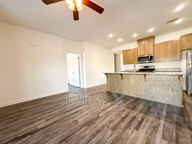 Foto del edificio - 325 Brook Ct