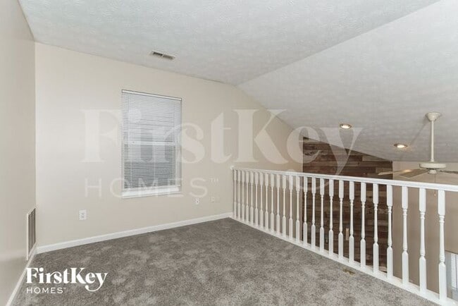 Building Photo - 917 Brookwood Dr