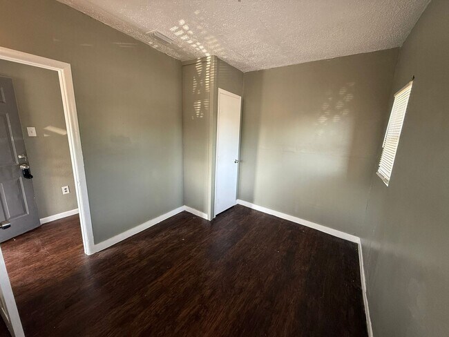 Foto del edificio - 4/1 Lakeland Home