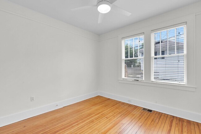 Foto del edificio - 201 E 48th St