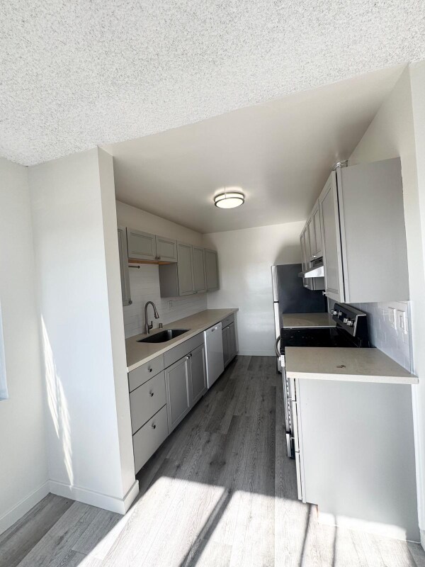 Foto del edificio - 1551 S Sherbourne Dr