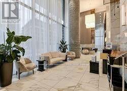 Photo du bâtiment - 950 Portage Pkwy