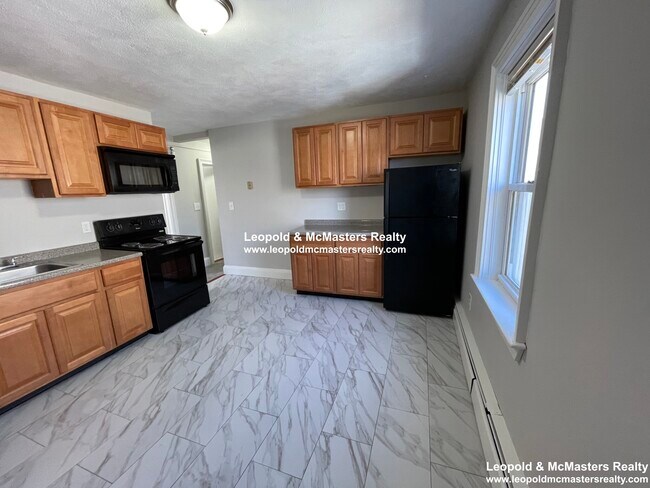 Building Photo - 3 Winship Pl