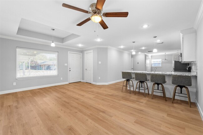 Foto del edificio - 1941 Lynnview Dr