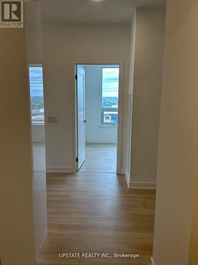 Building Photo - 5105 Hurontario St