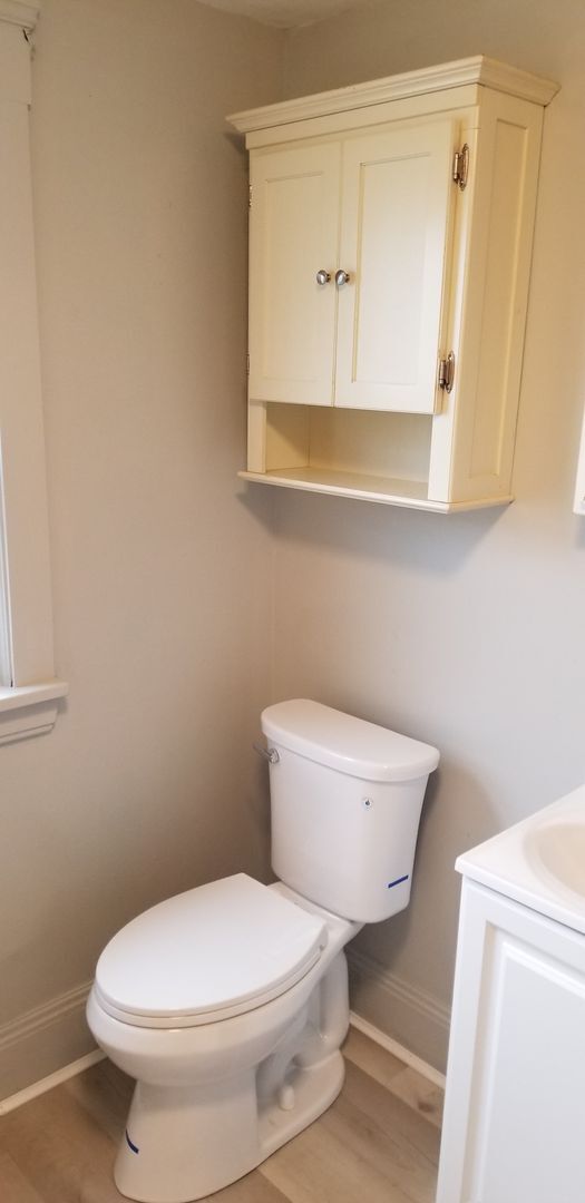 Foto del edificio - Spacious 4 BR/2 Bath single Family Home in West Blvd area