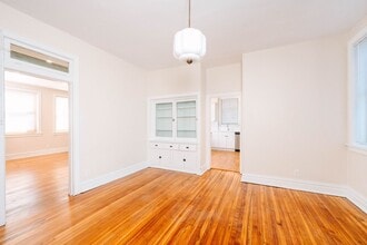 Building Photo - 911 Galveston Ave