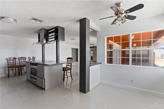 Foto del edificio - 3208 N Westgate Dr