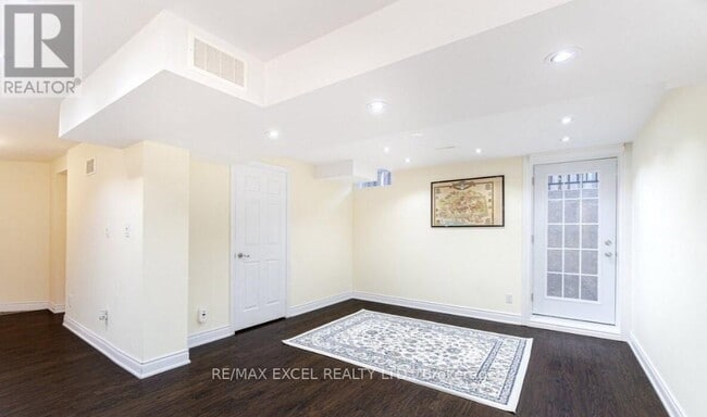 Building Photo - 202 Nahani Way