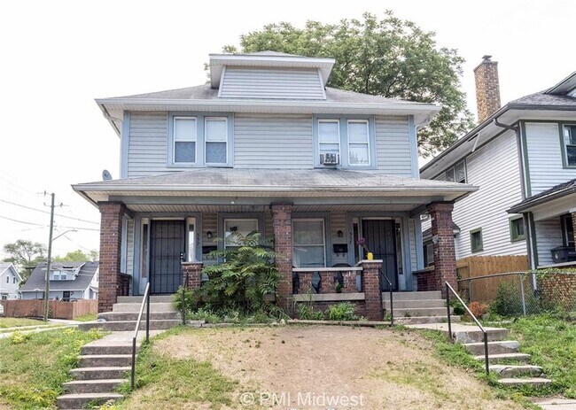 Building Photo - 559 N Oakland Ave