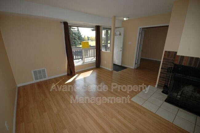 Building Photo - 3111-3142 142 Ave NW