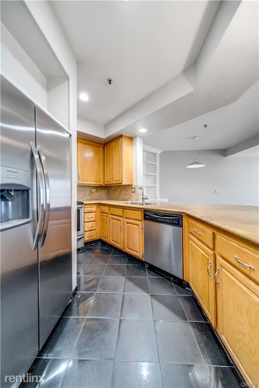 Building Photo - 2 br, 2 bath Condo - 235 Main St Apt 118