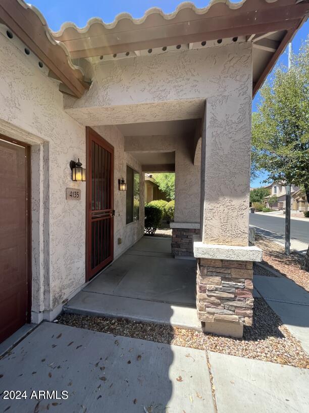 Foto del edificio - 4135 E Bellerive Dr