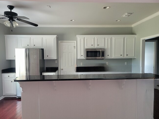Building Photo - 3611 Castle Pines Ln