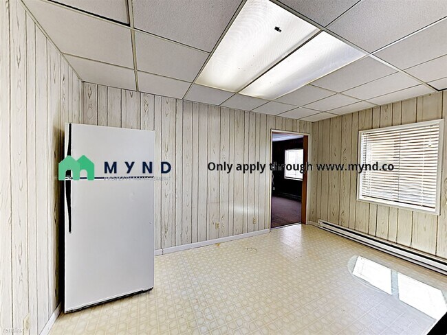 Foto del edificio - 1 br, 1 bath  - 704 N Naches Ave Apt B Apt B