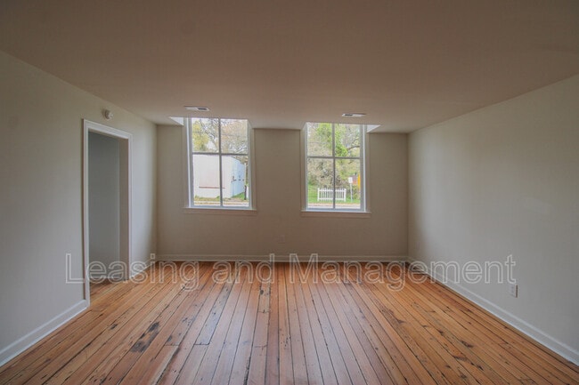 Photo - 419 Whilden St Apartment