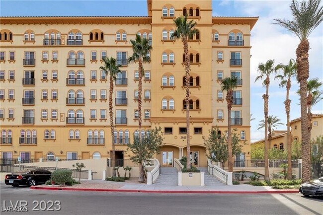 Foto del edificio - 2405 W Serene Ave