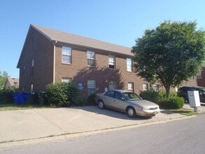 Building Photo - 2824 Ryan Cir