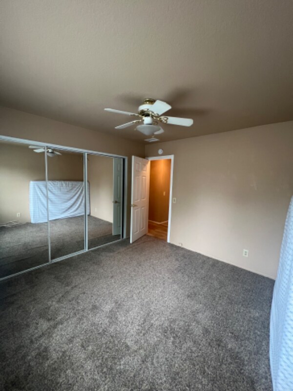 Foto del edificio - 6165 Sapphire St