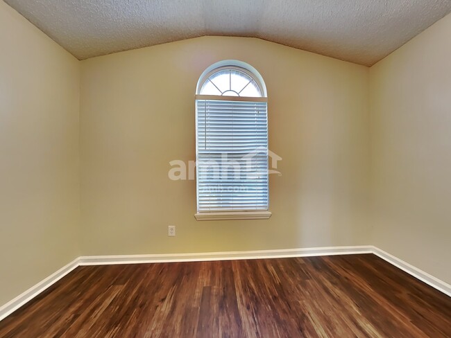Foto del edificio - 132 Dover Bluff Drive