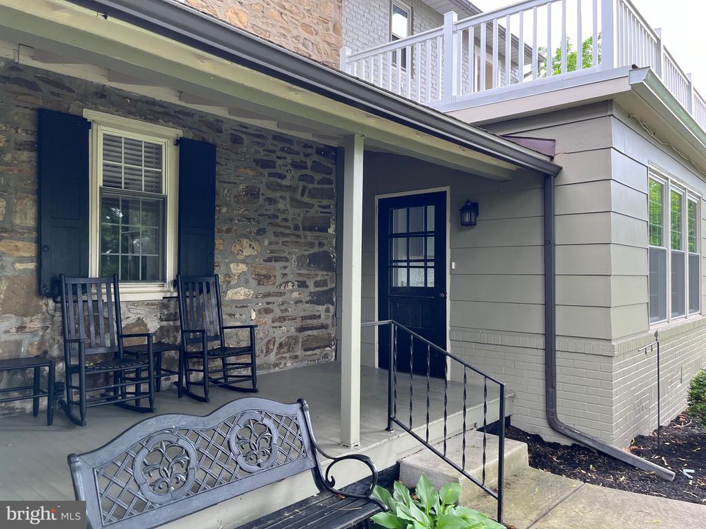 Foto principal - 1056 W Germantown Pike