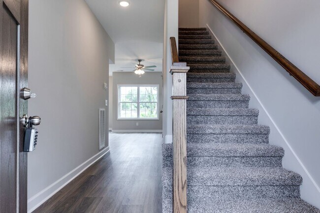 Foto del edificio - 4 Bedroom Dog Friendly Home For Rent Near ...