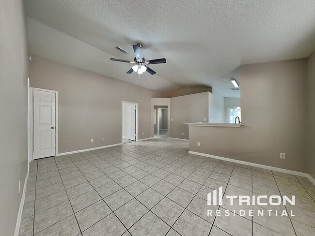 Building Photo - 3207 Boynton Dr