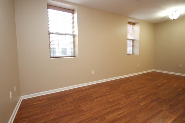 Building Photo - 6450 Pleasant St