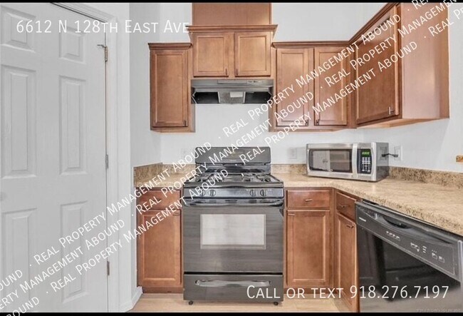 Foto del edificio - 6612 N 128th E Ave