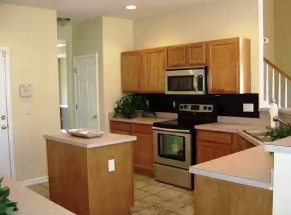 Building Photo - 420 Woodsberry Shoals Dr