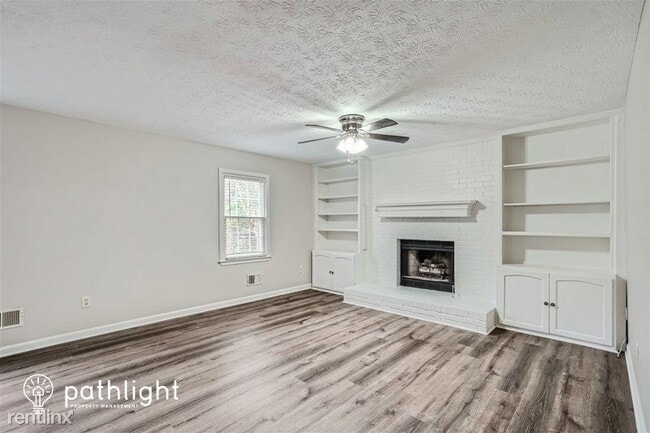 Building Photo - 4 br, 2.5 bath House - 2950 Oak Meadow Dri...