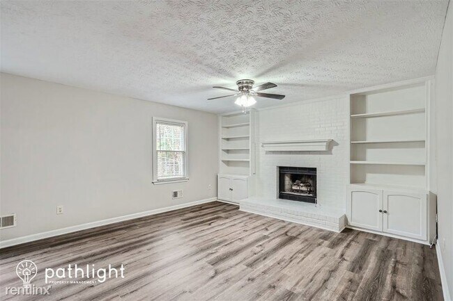 Foto del edificio - 4 br, 2.5 bath House - 2950 Oak Meadow Dri...